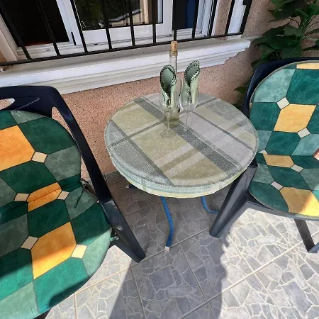 Elaine La Zenia Apartment